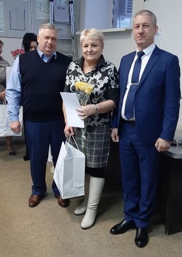 Директор Серпуховского филиала ООО «Газпром теплоэнерго МО» поздравил коллег с Днем энергетика